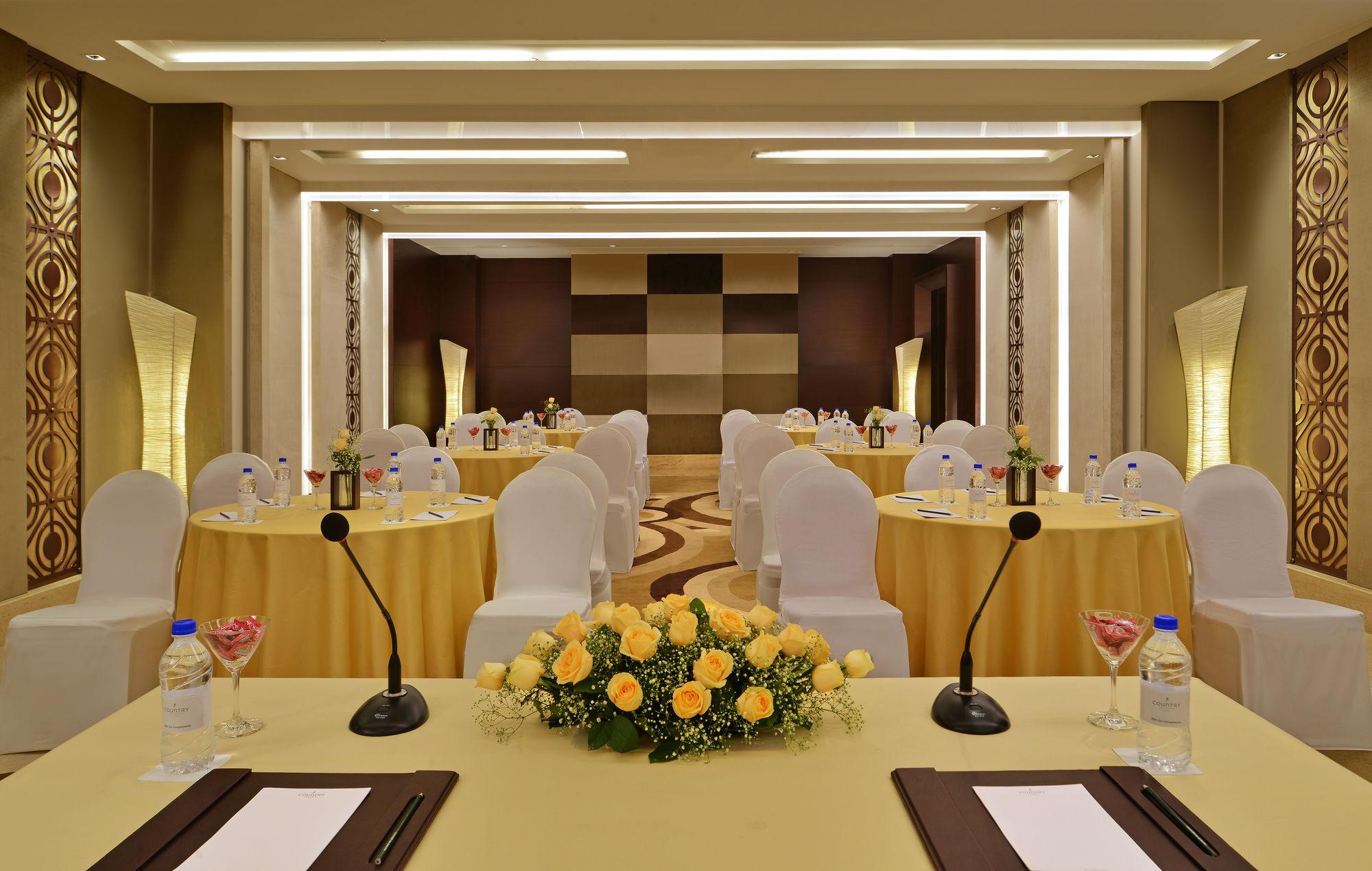 Country Inn & Suites By Radisson, Bengaluru Hebbal Road Dış mekan fotoğraf